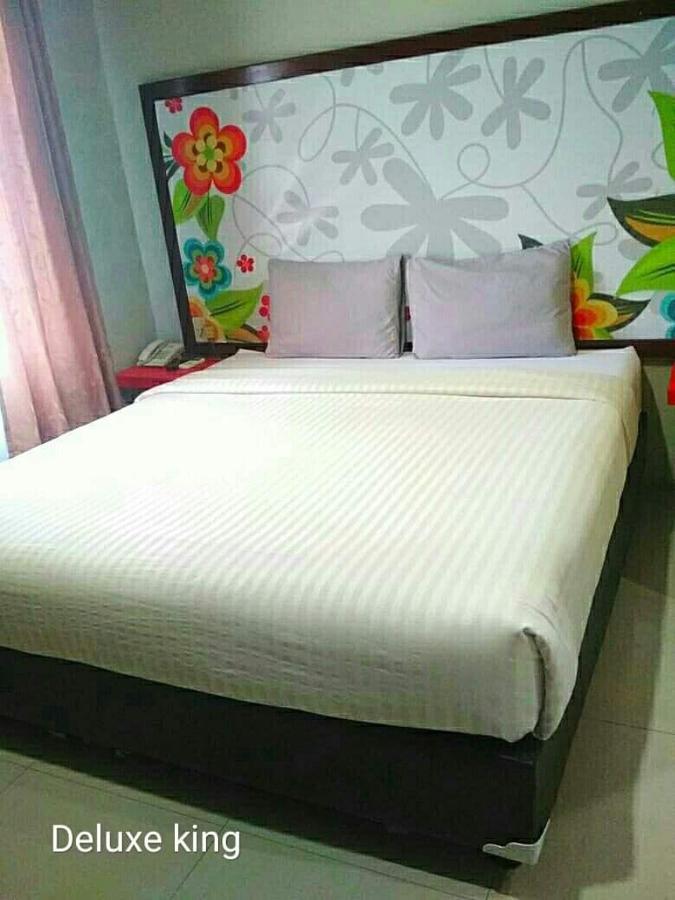 Hotel Syariah Grand Jamee Sunggal Bagian luar foto